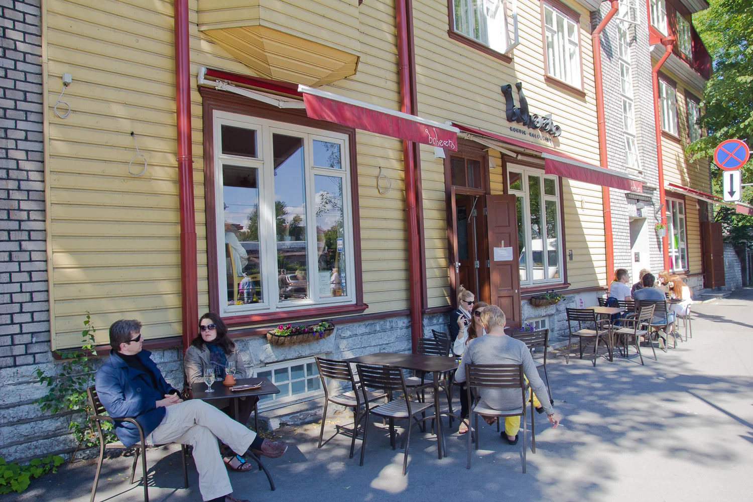 Cafe in Kalamaja / Best of Tallinn Tour Tour image