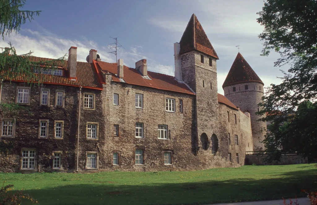 Town Wall around Old Town / Photo by Ain Avik Tour image